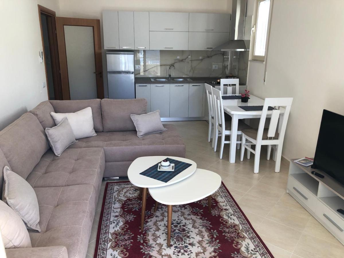 Rooftop Apartments Lungomare Vlore Bagian luar foto