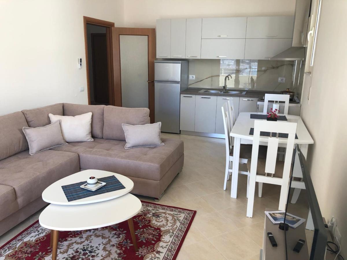 Rooftop Apartments Lungomare Vlore Bagian luar foto