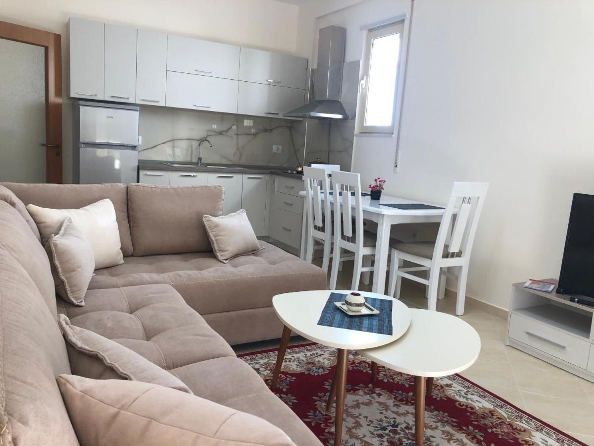 Rooftop Apartments Lungomare Vlore Bagian luar foto