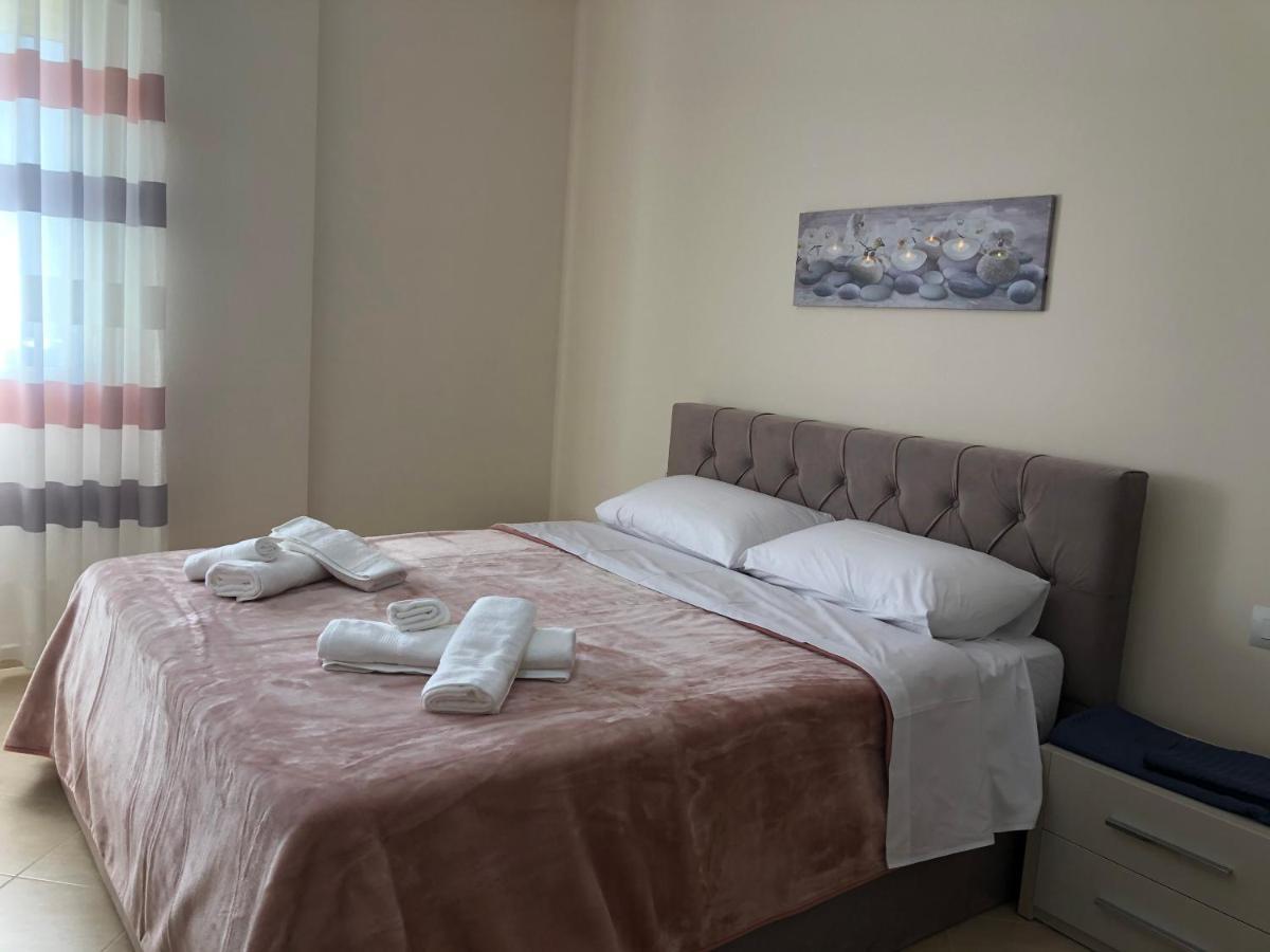 Rooftop Apartments Lungomare Vlore Bagian luar foto
