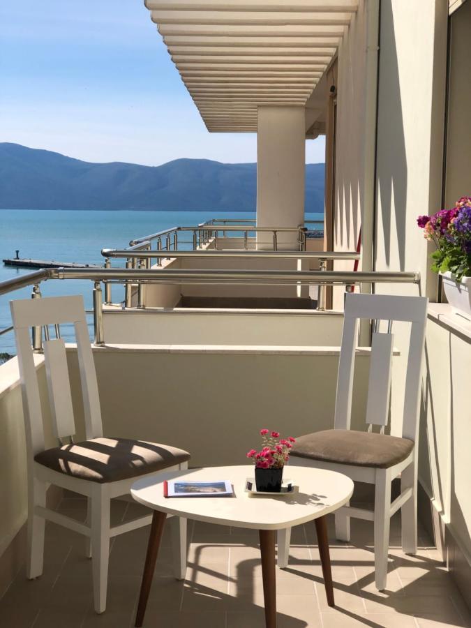 Rooftop Apartments Lungomare Vlore Bagian luar foto