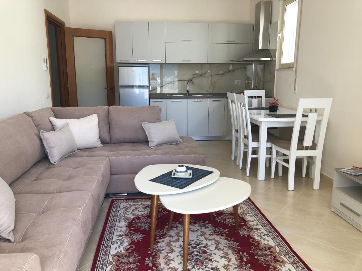 Rooftop Apartments Lungomare Vlore Bagian luar foto