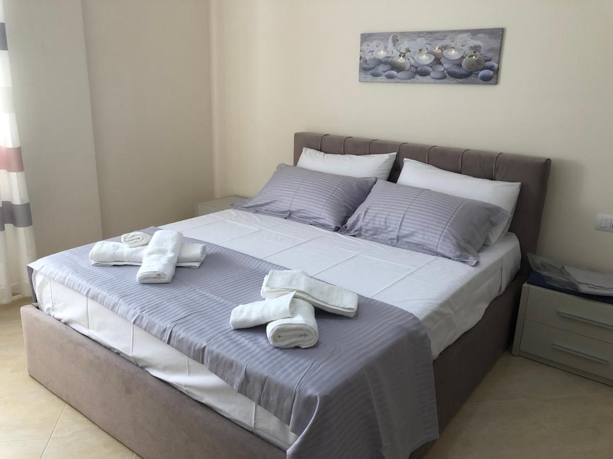 Rooftop Apartments Lungomare Vlore Bagian luar foto