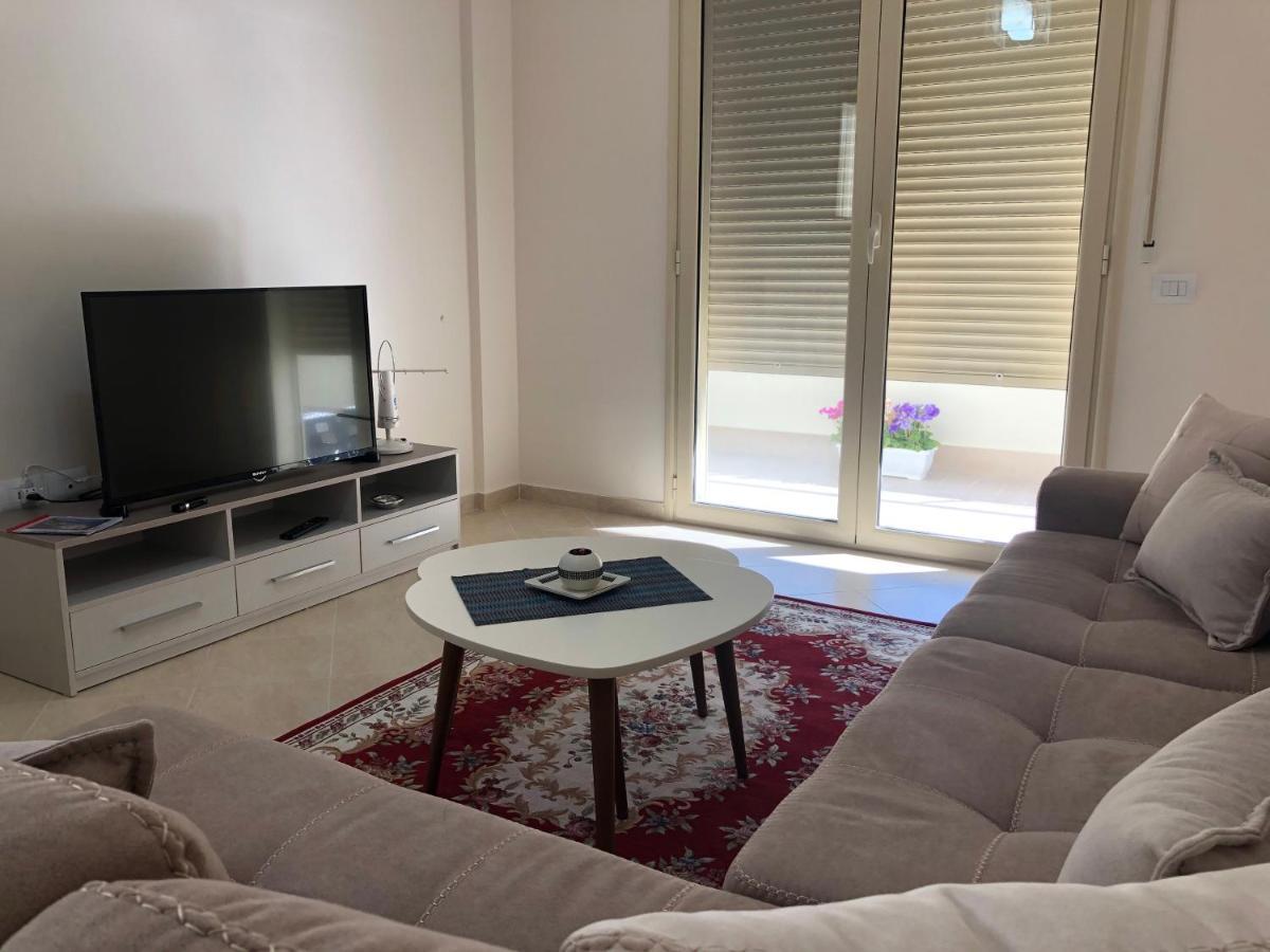 Rooftop Apartments Lungomare Vlore Bagian luar foto