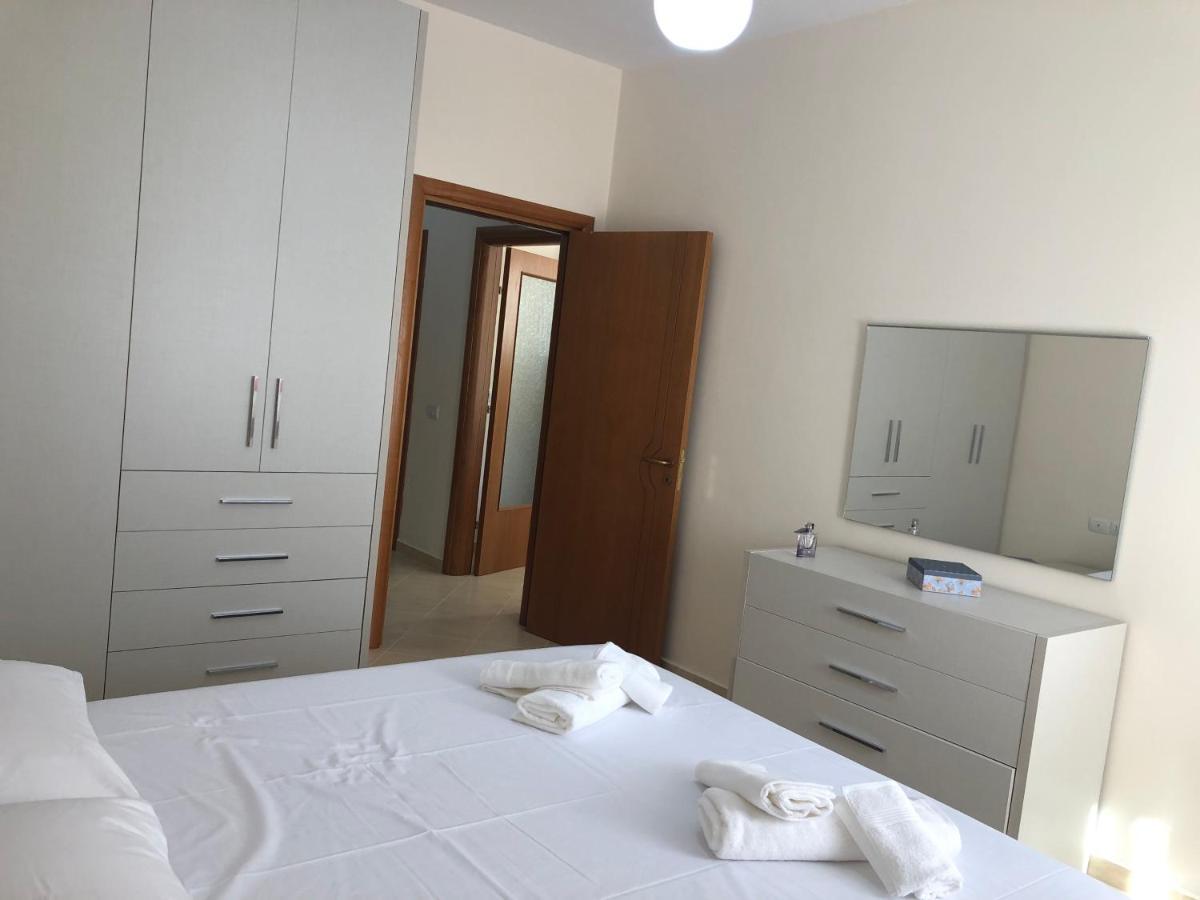 Rooftop Apartments Lungomare Vlore Bagian luar foto