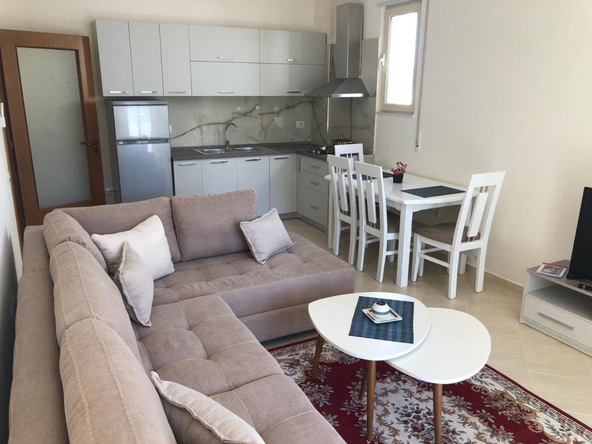 Rooftop Apartments Lungomare Vlore Bagian luar foto