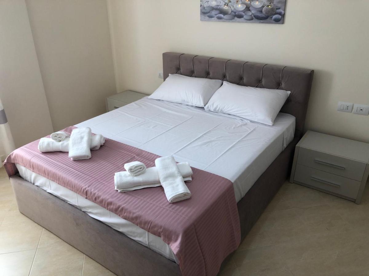Rooftop Apartments Lungomare Vlore Bagian luar foto