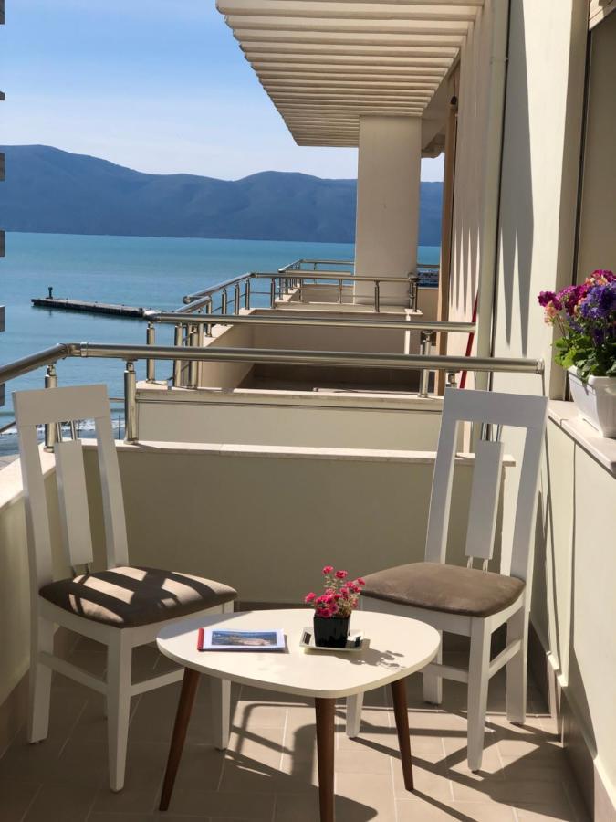 Rooftop Apartments Lungomare Vlore Bagian luar foto