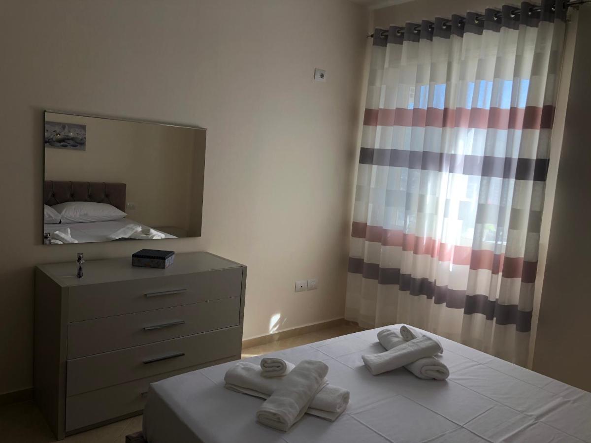 Rooftop Apartments Lungomare Vlore Bagian luar foto