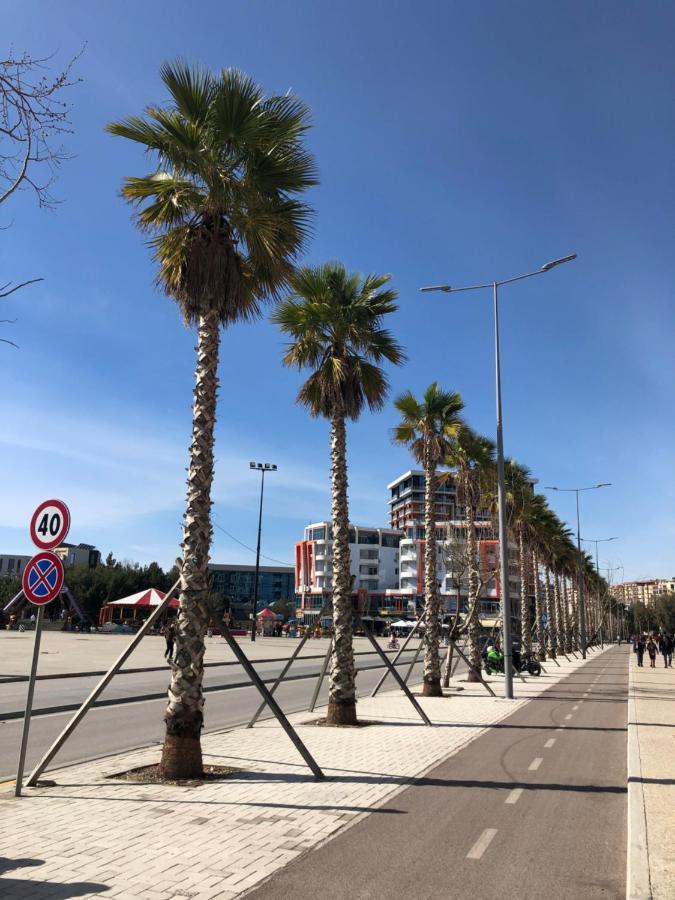 Rooftop Apartments Lungomare Vlore Bagian luar foto