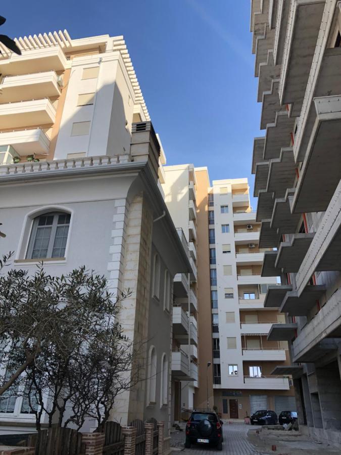 Rooftop Apartments Lungomare Vlore Bagian luar foto