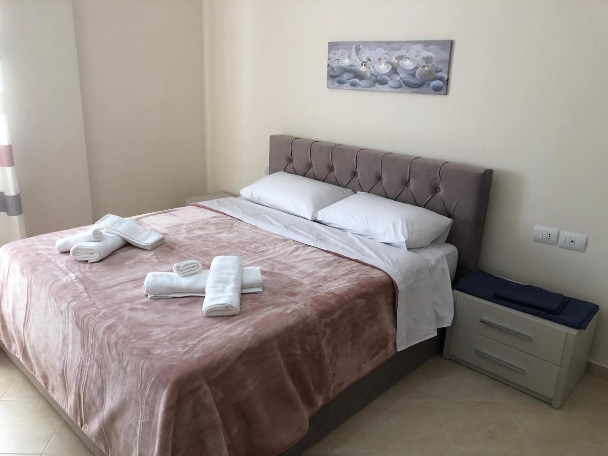 Rooftop Apartments Lungomare Vlore Bagian luar foto