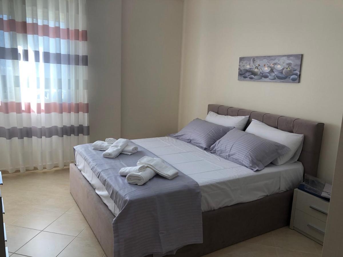Rooftop Apartments Lungomare Vlore Bagian luar foto