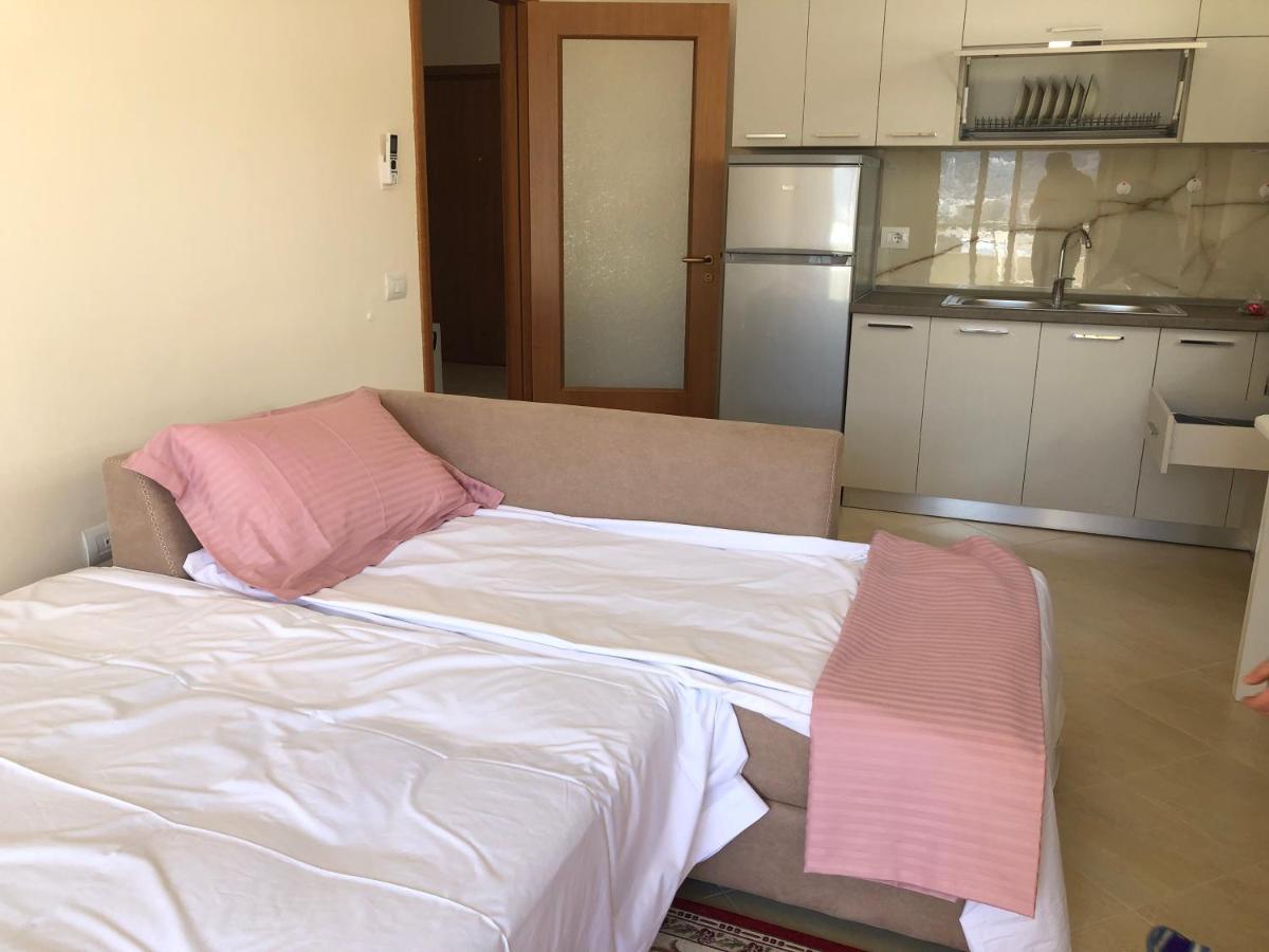 Rooftop Apartments Lungomare Vlore Bagian luar foto