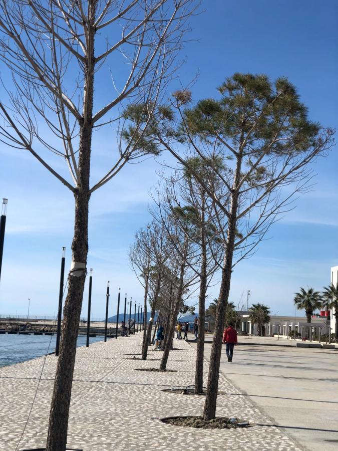 Rooftop Apartments Lungomare Vlore Bagian luar foto