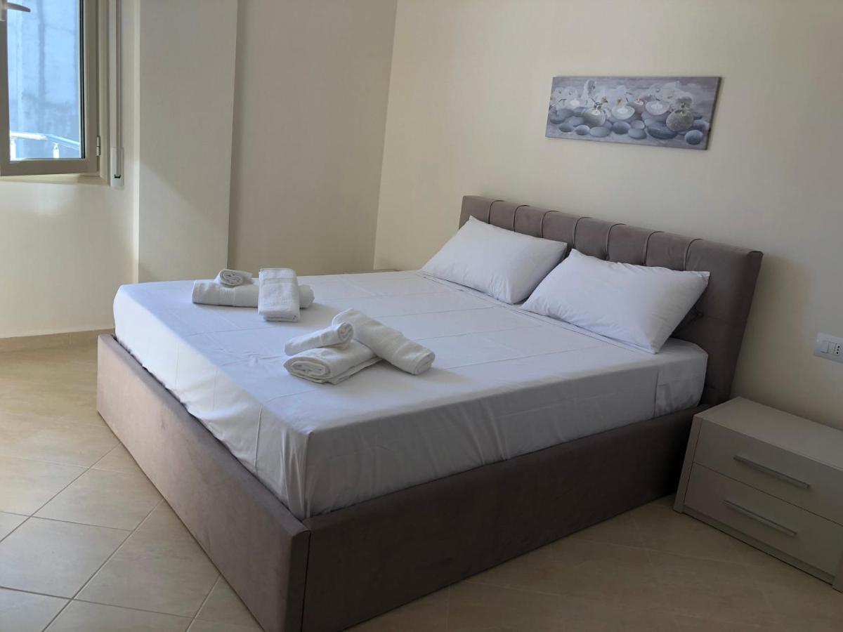 Rooftop Apartments Lungomare Vlore Bagian luar foto