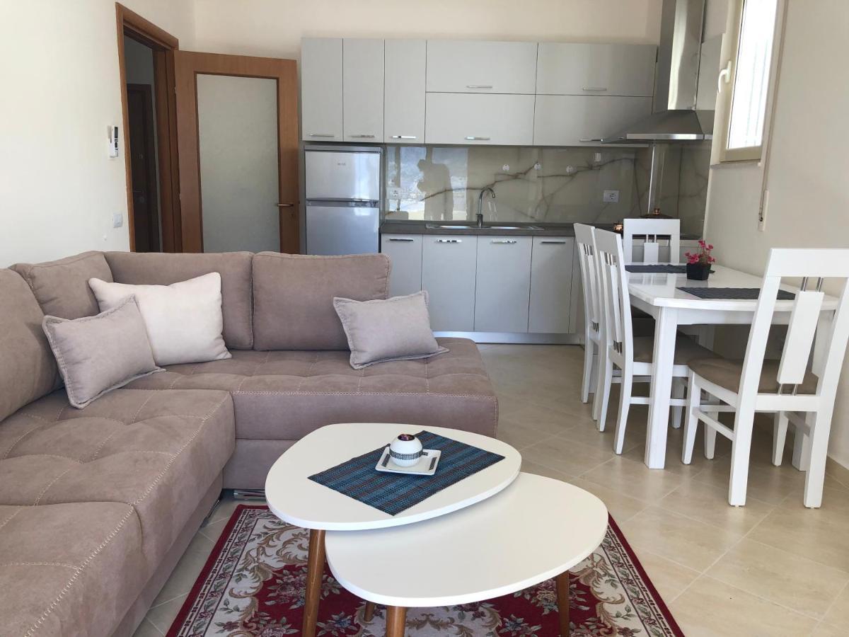 Rooftop Apartments Lungomare Vlore Bagian luar foto